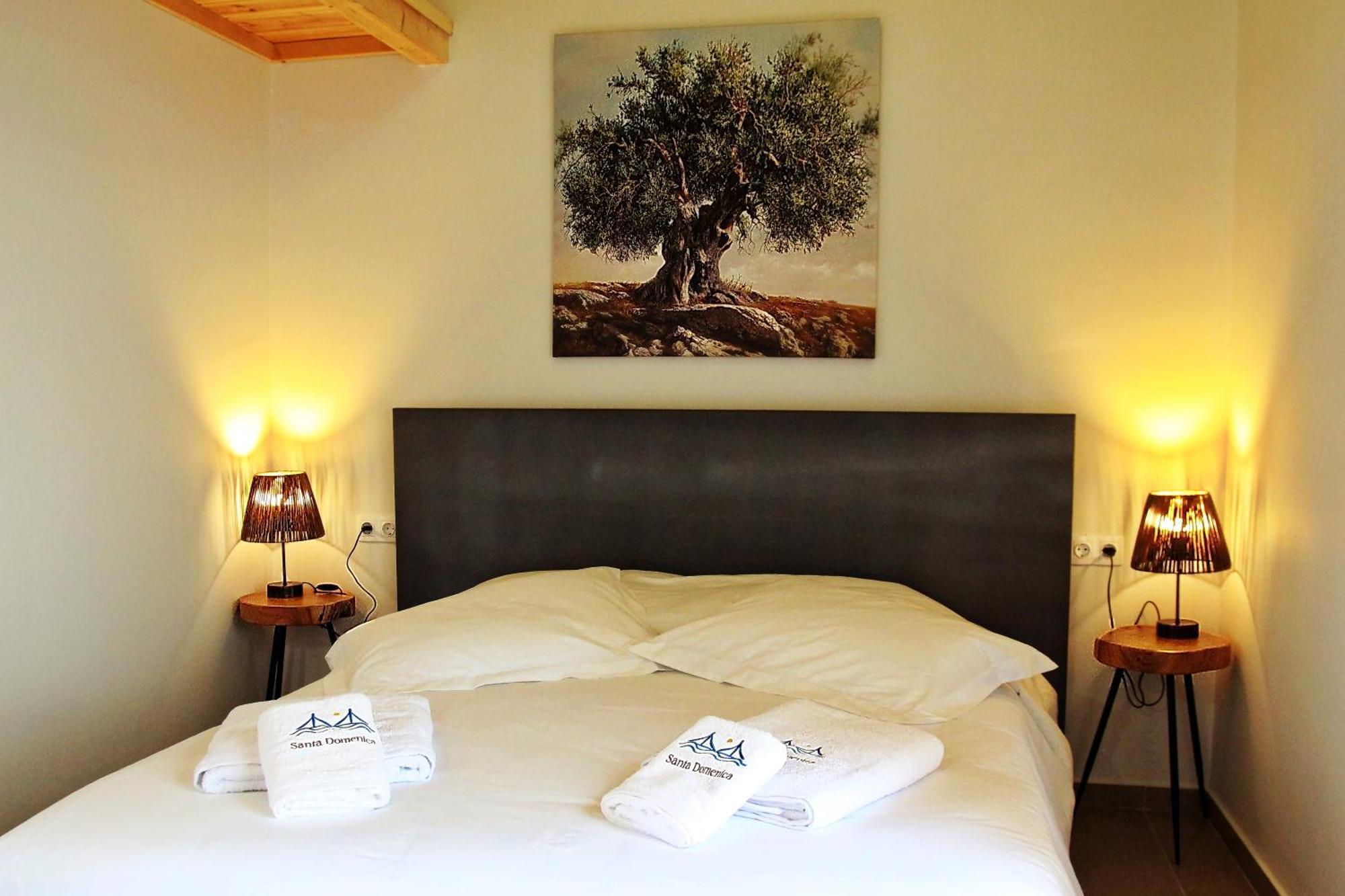 Santa Domenica Nafpaktos - Rooms And Apartments By The Sea Exteriör bild