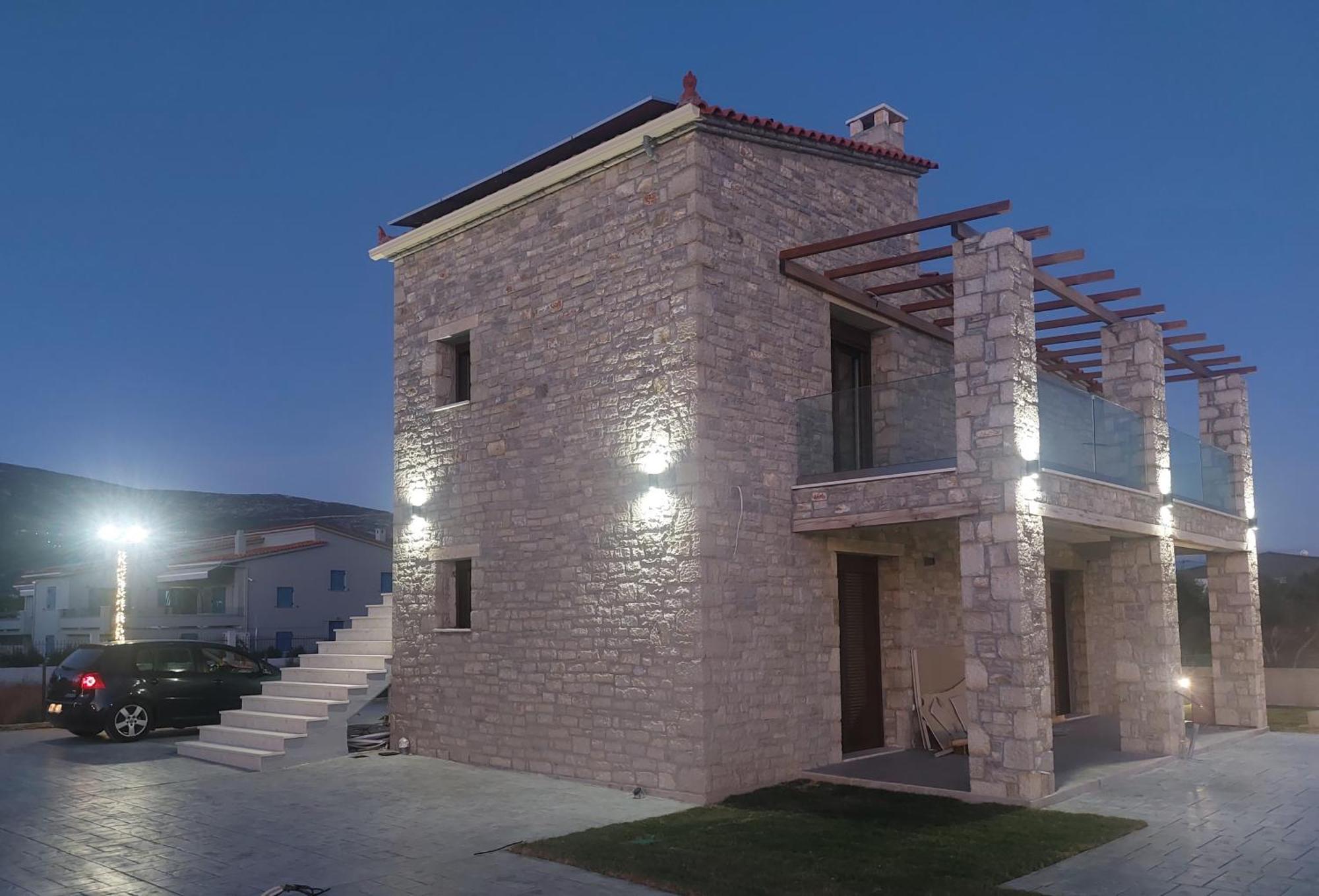 Santa Domenica Nafpaktos - Rooms And Apartments By The Sea Exteriör bild