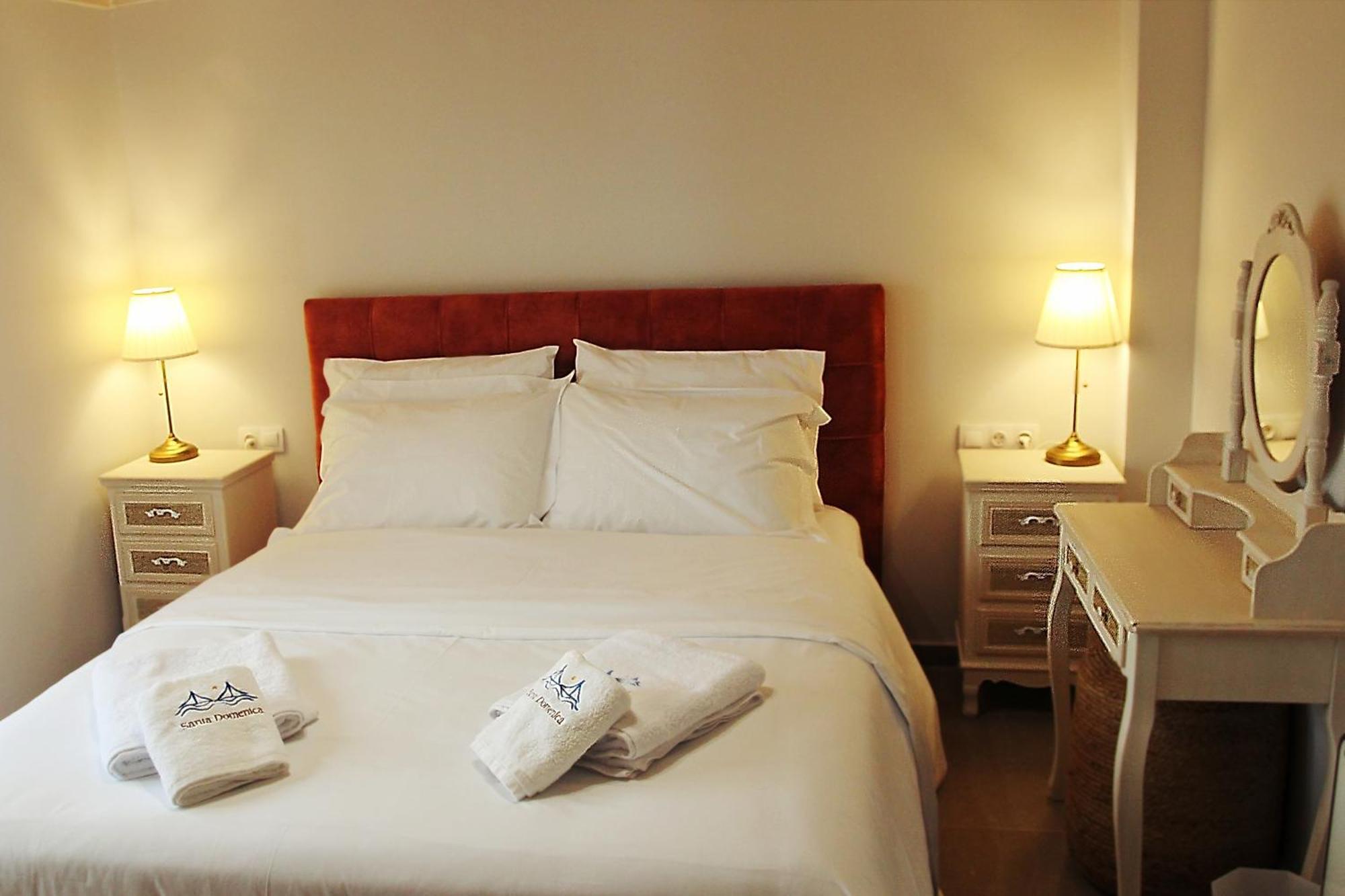Santa Domenica Nafpaktos - Rooms And Apartments By The Sea Exteriör bild