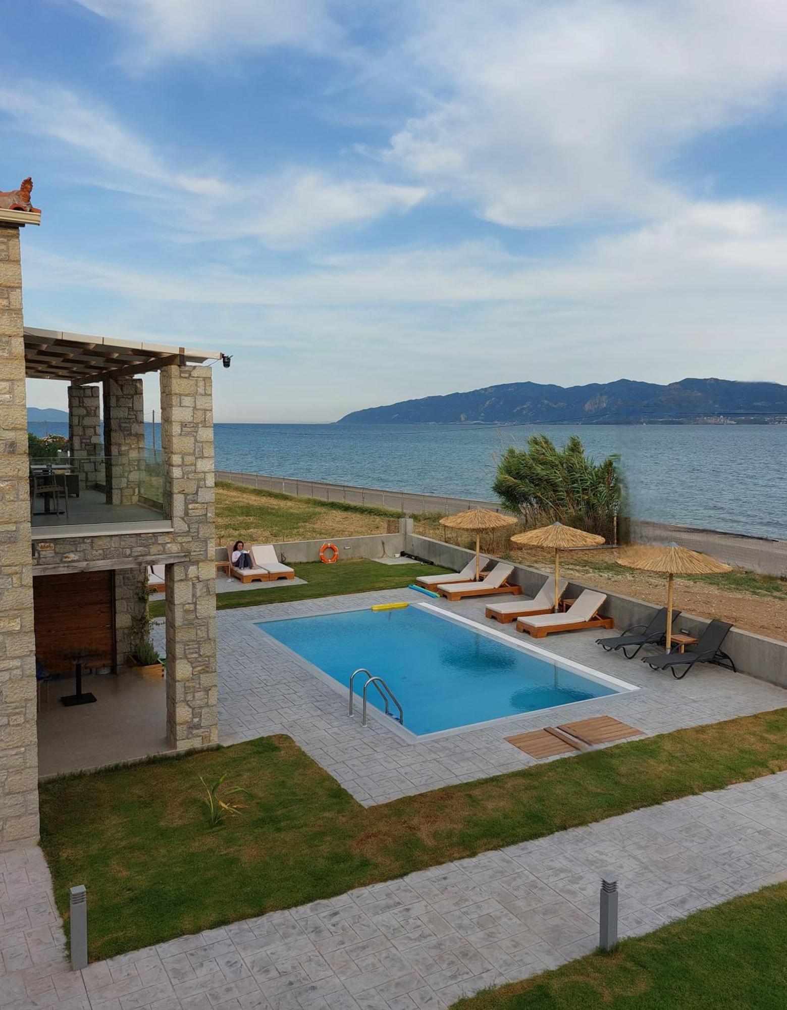 Santa Domenica Nafpaktos - Rooms And Apartments By The Sea Exteriör bild