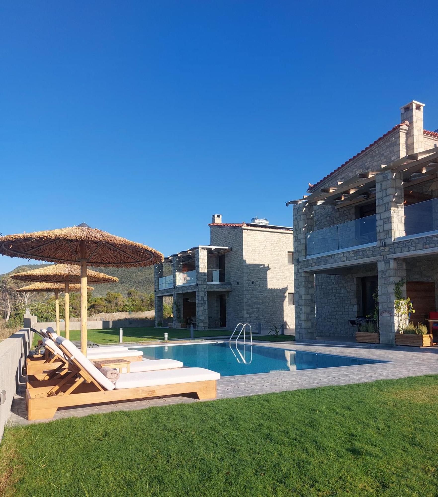 Santa Domenica Nafpaktos - Rooms And Apartments By The Sea Exteriör bild